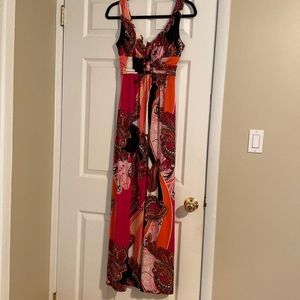Maxi dress with lightly padded cups.